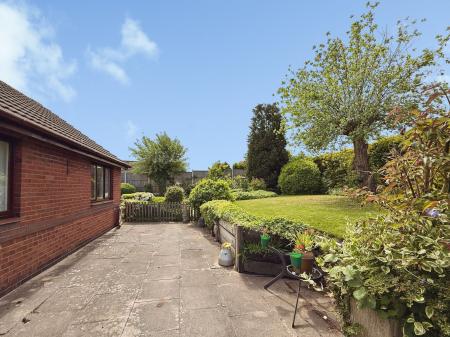 3 bedroom Detached house for sale in Grasmere Close, Priorslee, TF2