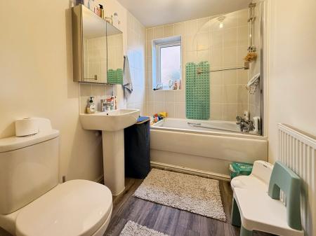 3 bedroom Semi-detached house for sale in Sandhole Crescent, Telford, TF3
