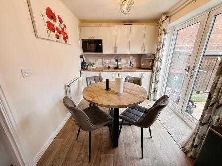 3 bedroom Semi-detached house for sale in Sandhole Crescent, Telford, TF3