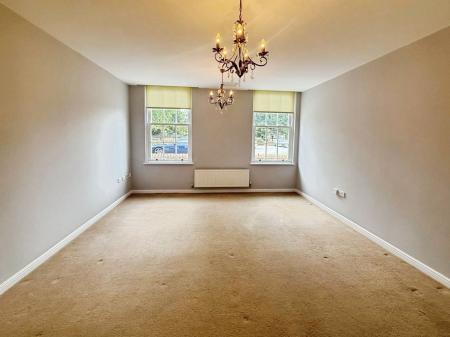 2 bedroom Flat to let in Boathouse Field, Kensington Oval Boathouse Field, WS13