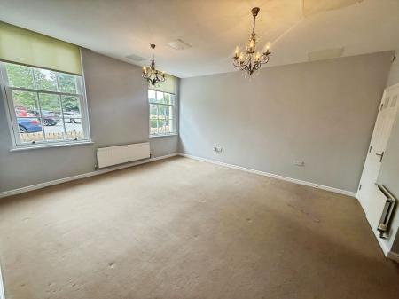 2 bedroom Flat to let in Boathouse Field, Kensington Oval Boathouse Field, WS13