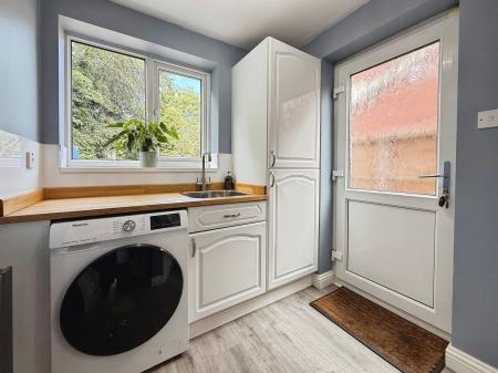 4 bedroom Detached house for sale in Thornton Park Avenue, Muxton, TF2