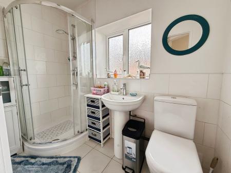 3 bedroom Semi-detached house for sale in Winifreds Drive, Donnington, TF2