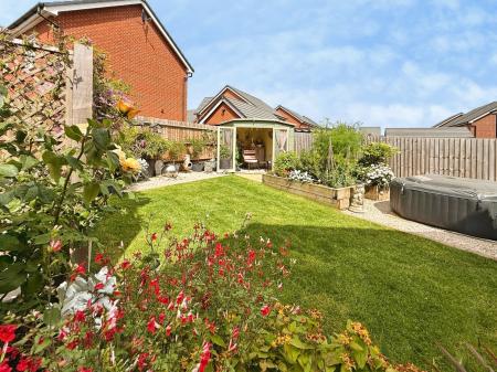 3 bedroom Detached house for sale in Brook Leasow, Redhill, TF2