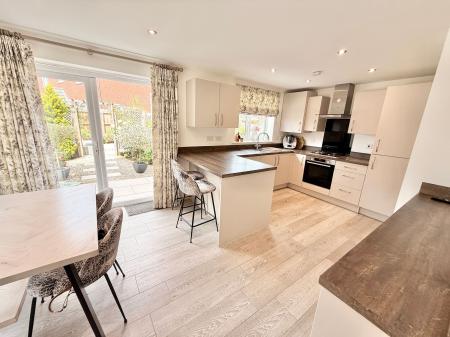 3 bedroom Detached house for sale in Brook Leasow, Redhill, TF2