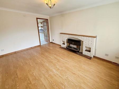 2 bedroom Semi-detached house to let in The Brambles, The Rock, TF3