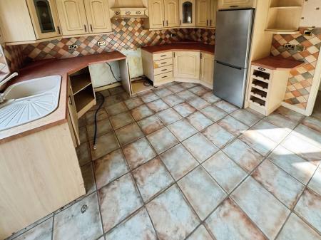 2 bedroom Detached bungalow for sale in Cumberledge Hill, Rugeley, WS15