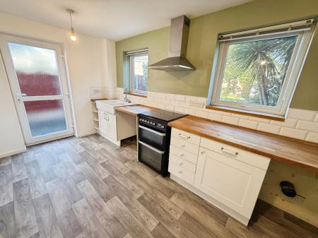 2 bedroom Semi-detached house for sale in Garbett Road, Aqueduct, TF4