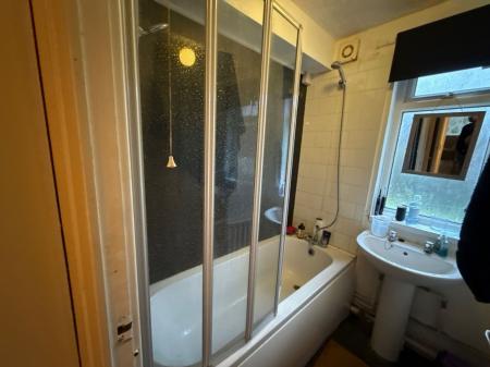 2 bedroom Flat to let in Dalford Court, Telford, TF3