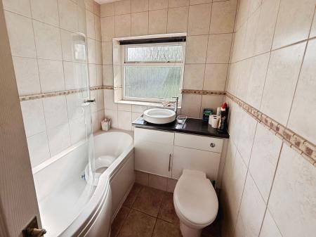 3 bedroom Terraced House for sale in Wrekin Drive, Donnington, TF2