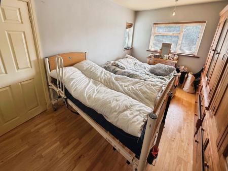 3 bedroom Terraced House for sale in Wrekin Drive, Donnington, TF2