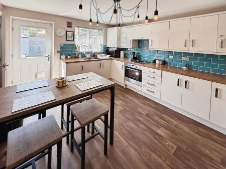 3 bedroom Semi-detached house for sale in Daker Row, Lawley Village, TF4