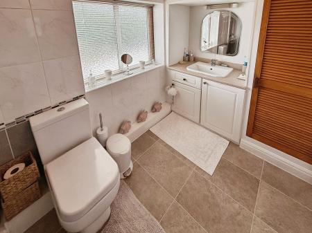 3 bedroom Detached house for sale in Wellington Road, Muxton, TF2