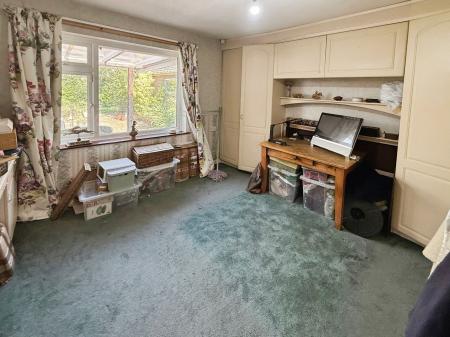 3 bedroom Detached bungalow for sale in Hilltop Road, Oakengates, TF2