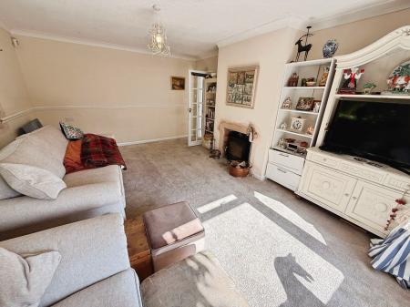 3 bedroom Detached bungalow for sale in Hilltop Road, Oakengates, TF2