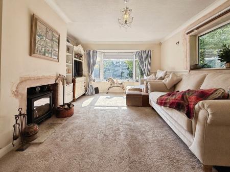 3 bedroom Detached bungalow for sale in Hilltop Road, Oakengates, TF2