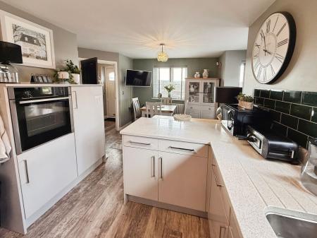 3 bedroom Detached house for sale in Doody Close, Telford, TF3