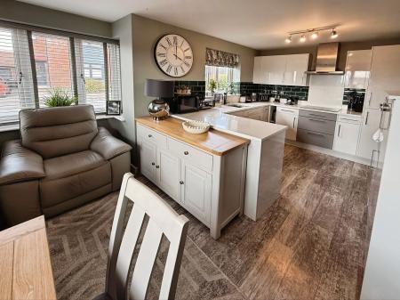 3 bedroom Detached house for sale in Doody Close, Telford, TF3