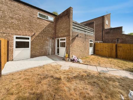 3 bedroom Flat for sale in Dunsheath, Telford, TF3