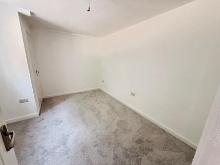3 bedroom Flat for sale in Dunsheath, Telford, TF3