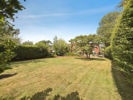 4 bedroom Detached house for sale in Horton, Telford, TF6
