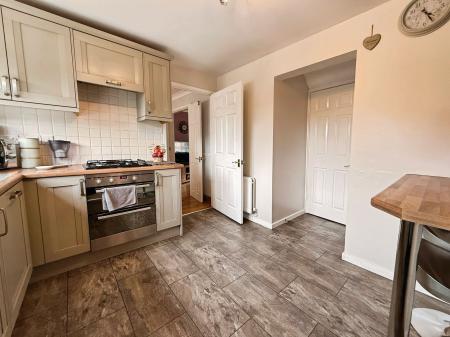 4 bedroom Detached house for sale in Moat Close, Telford, TF1