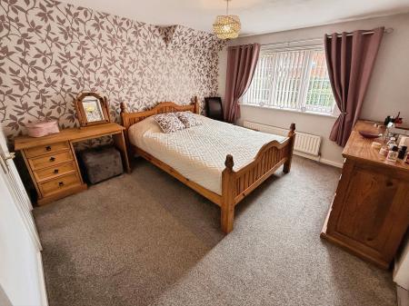 4 bedroom Detached house for sale in Moat Close, Telford, TF1