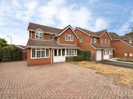 4 bedroom Detached house for sale in Moat Close, Telford, TF1