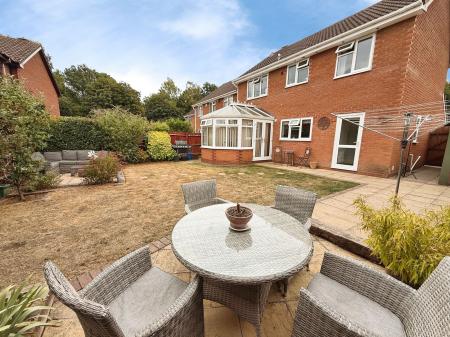 4 bedroom Detached house for sale in Moat Close, Telford, TF1