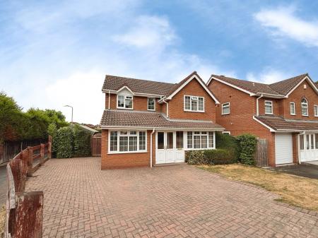 4 bedroom Detached house for sale in Moat Close, Telford, TF1