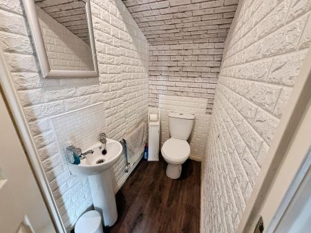 4 bedroom Terraced House for sale in Ketley Park Road, Ketley, TF1