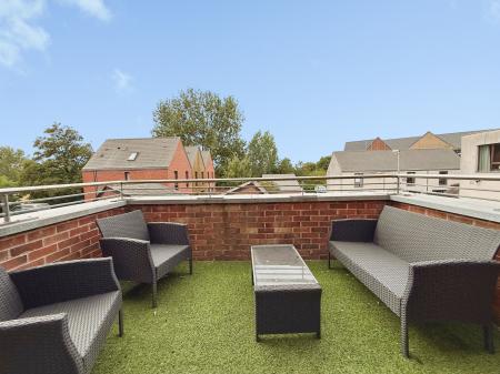4 bedroom Terraced House for sale in Ketley Park Road, Ketley, TF1
