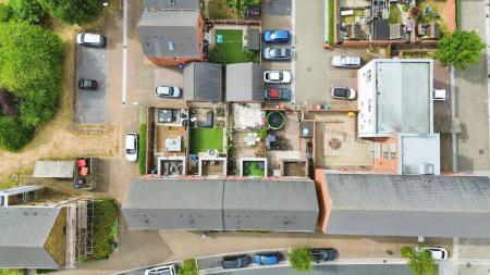4 bedroom Terraced House for sale in Ketley Park Road, Ketley, TF1