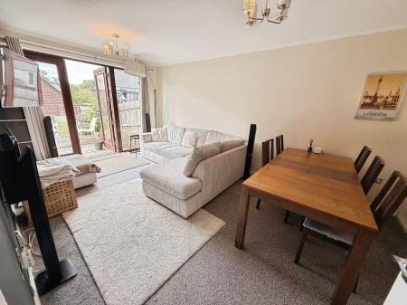 4 bedroom Terraced House for sale in Ketley Park Road, Ketley, TF1