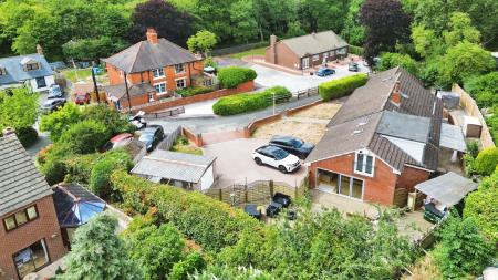 5 bedroom Detached bungalow for sale in Cockshutt Road, Oakengates, TF2
