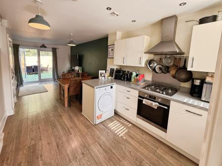 2 bedroom Semi-detached house for sale in Miners Way, Telford, TF2