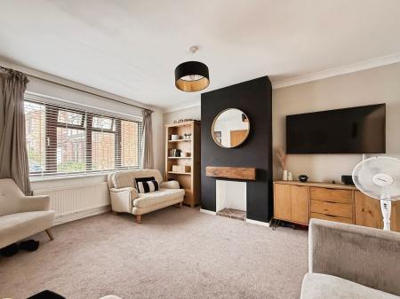 4 bedroom Detached house for sale in Lower Wood, The Rock, TF3