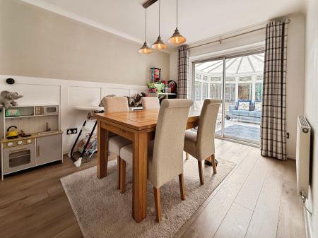 4 bedroom Detached house for sale in Lower Wood, The Rock, TF3