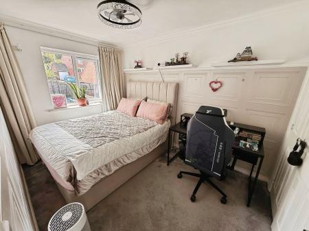3 bedroom Semi-detached house for sale in Cloisters Way, St. Georges, TF2