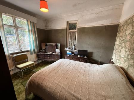4 bedroom Detached bungalow for sale in Old Office Road, Dawley, TF4