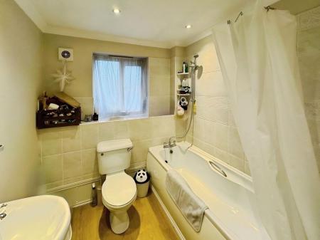 2 bedroom Semi-detached house to let in Brandon Avenue, Admaston, TF5