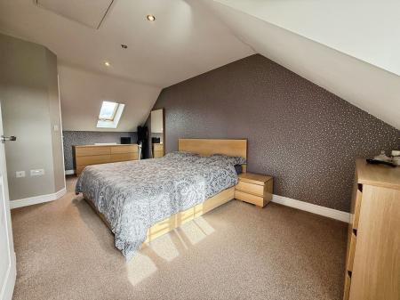 4 bedroom End of terrace house for sale in Wittingham Close, Hadley, TF1