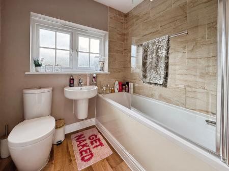 4 bedroom End of terrace house for sale in Wittingham Close, Hadley, TF1