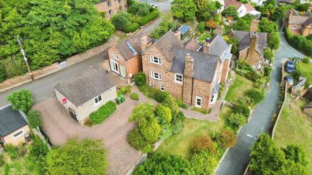 4 bedroom Detached house for sale in Hillside, Ironbridge, TF8