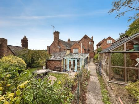 4 bedroom Detached house for sale in Hillside, Ironbridge, TF8