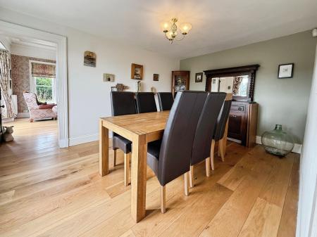 4 bedroom Detached house for sale in Hillside, Ironbridge, TF8