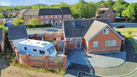 3 bedroom Detached bungalow for sale in Weavers Rise, Ketley Bank, TF2