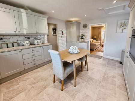 3 bedroom Detached bungalow for sale in Weavers Rise, Ketley Bank, TF2