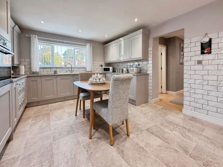 3 bedroom Detached bungalow for sale in Weavers Rise, Ketley Bank, TF2