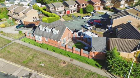 3 bedroom Detached bungalow for sale in Weavers Rise, Ketley Bank, TF2